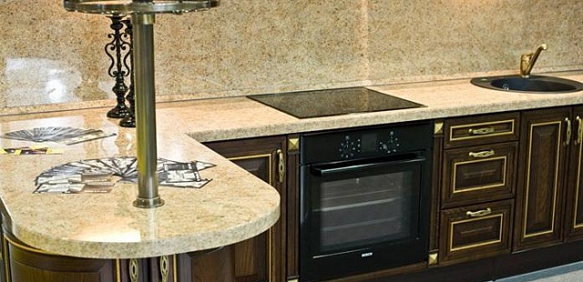 ЛАМИНАТ /ПЛАСТИК/